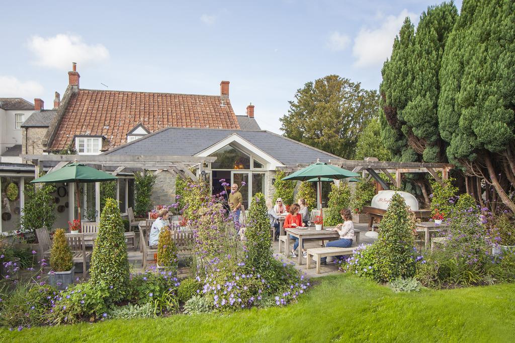 The Swan Hotel Wedmore Exterior photo